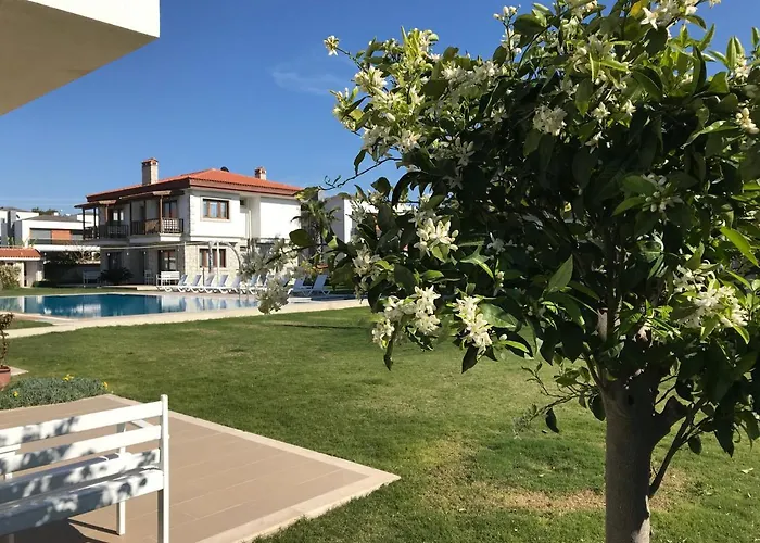Mara Bahce Alacati