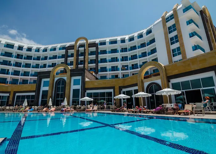 Lumos Deluxe Resort & Spa