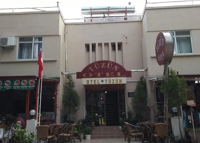 Tüzün Otel