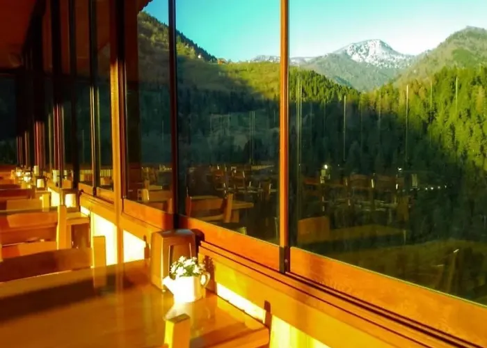 Macahel Maral Otel Ve Restaurant