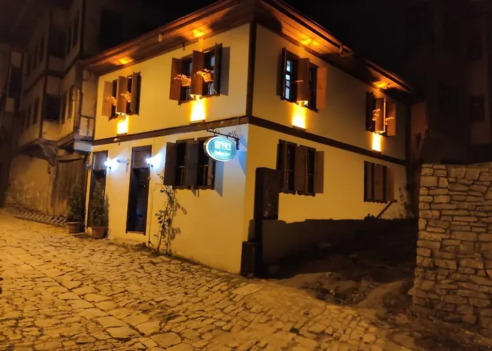 Beyaz KonaK Green Garden Hotel
