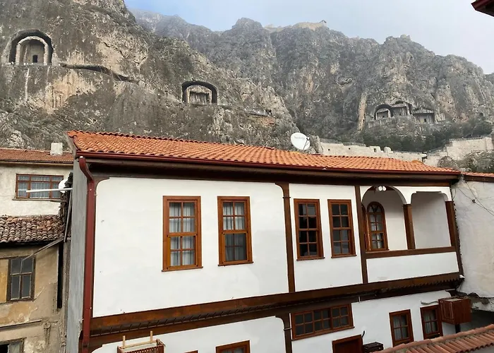 Ziyagil Konağı