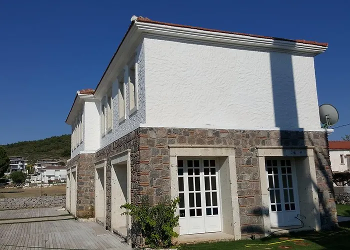 Yali Pansiyon Ilica