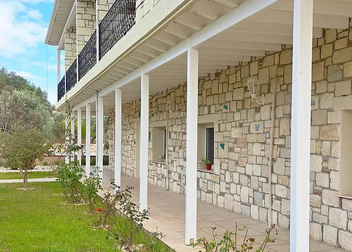 Otel Naturla Goel Evi