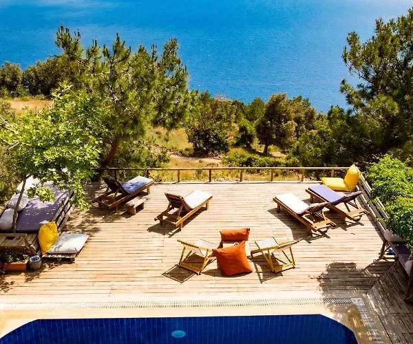 Deep Ocean Camping-Adults Only