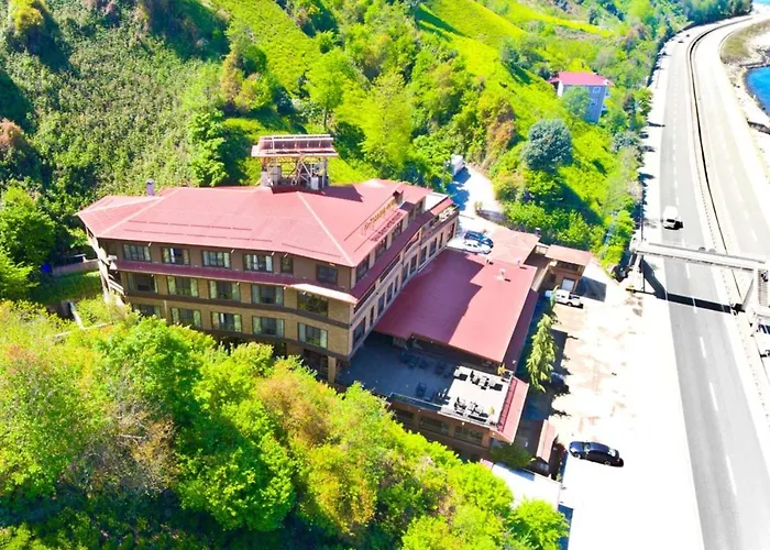 Şelale Otel