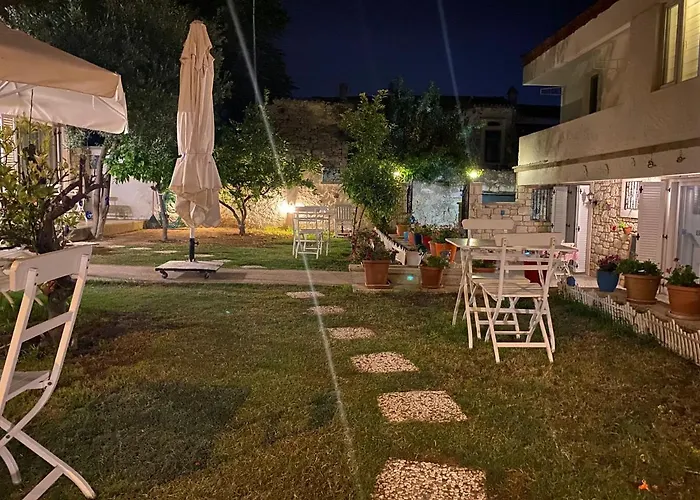 Demir Alacati Otel