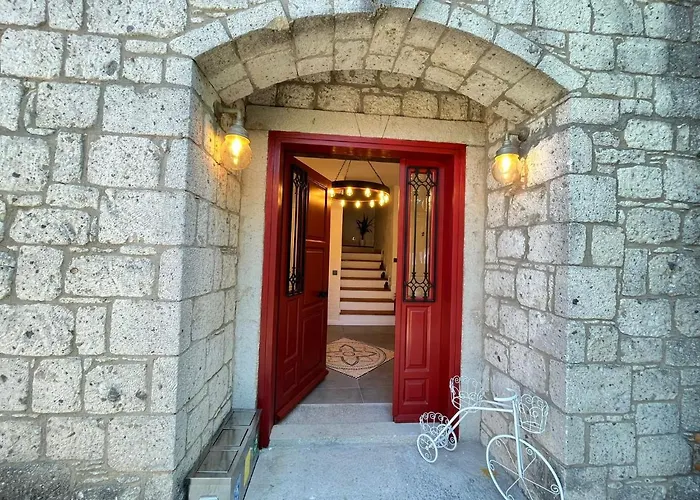 Armi Alaçatı