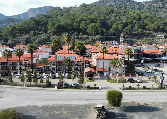 Dolphin Apart Hotel