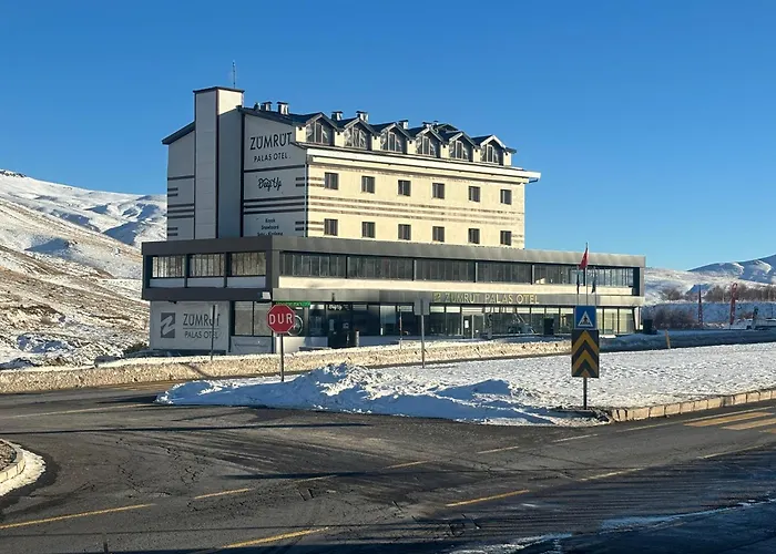 Zümrüt Palas Otel