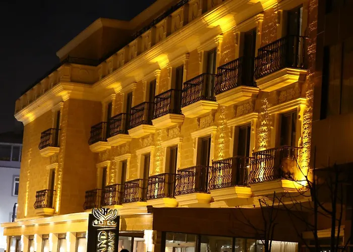 Lala Grand Hotel