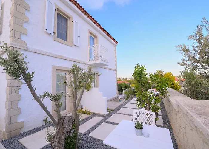 Peremere Alacati Otel