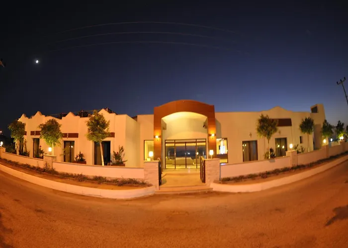 Small Beach Hotel