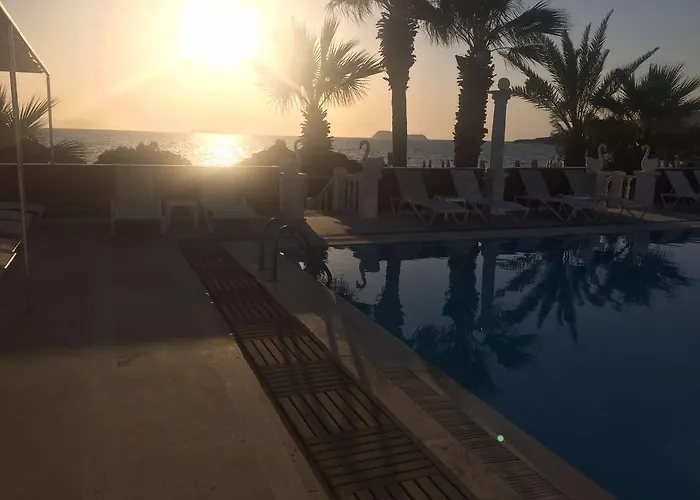 Sun And Sea Beach Hotel