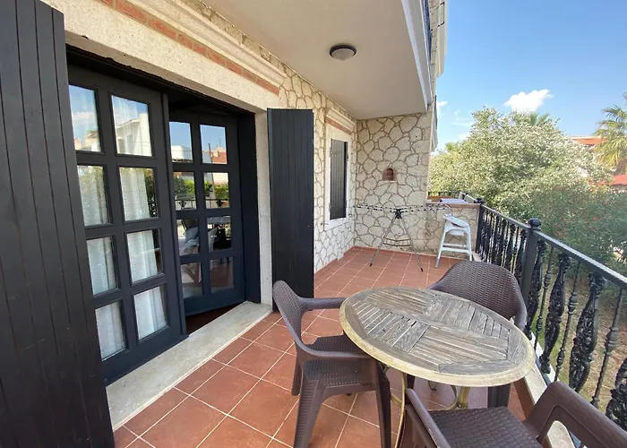 Yalcinkaya Tas Apart Çeşme, Türkiye