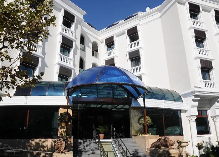 Paradise Island Hotel