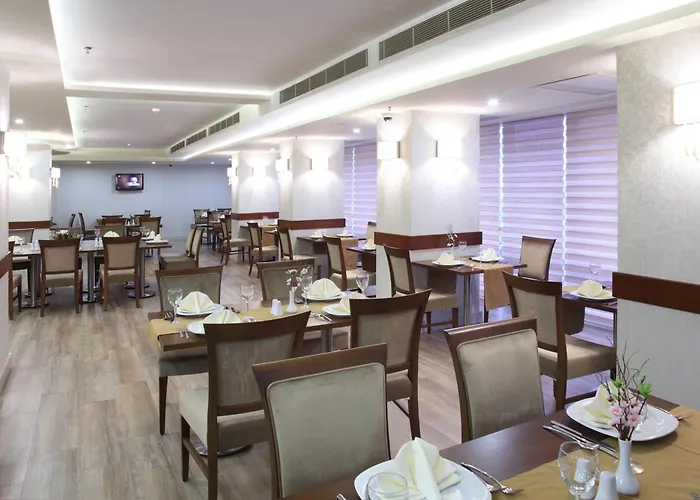 Hotel Senbayrak City