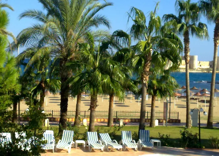 Admiral Hotel