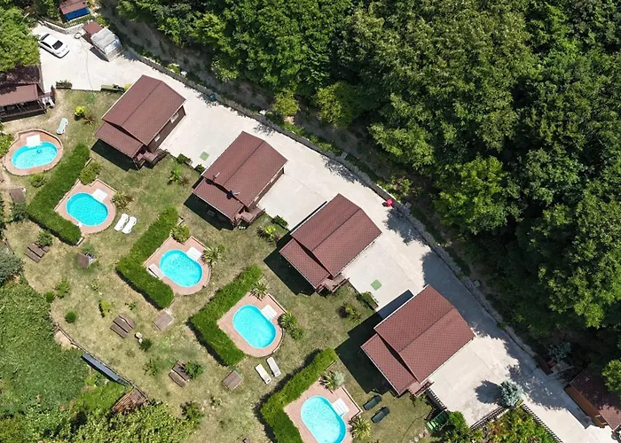 Lagun Pool Village