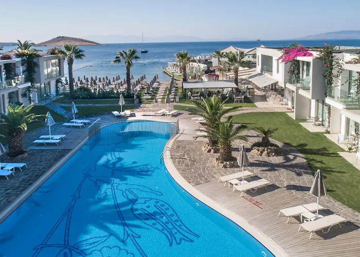 Lugga Boutique Hotel & Beach