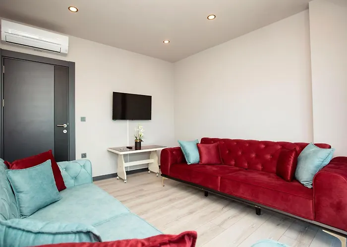 Marina Green Suite & Residence