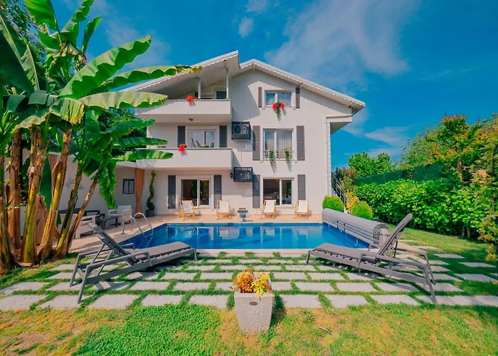 Villa Atlas Muhafazakar Havuzlu, Mustakil Genis Bahceli