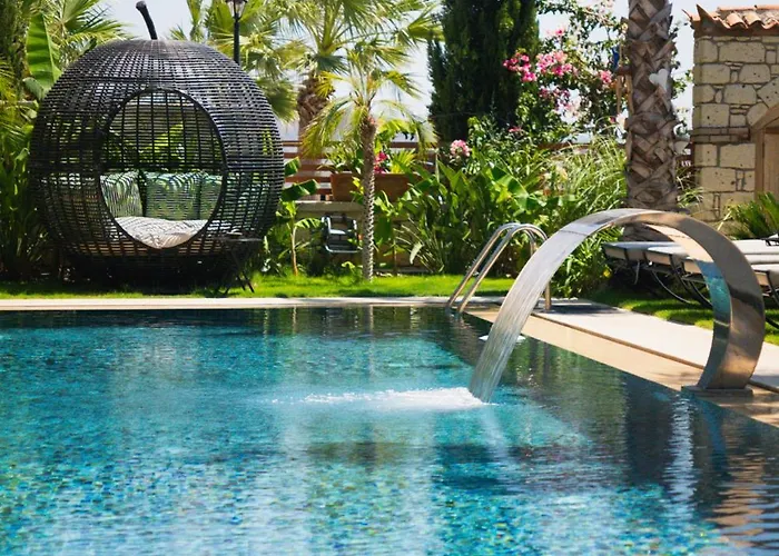 Avalon Boutique Hotel & Suites
