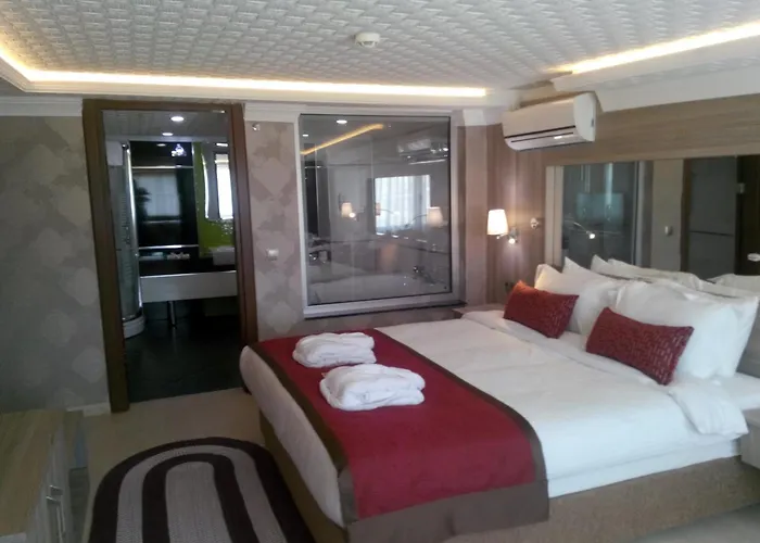 Ramada Usak