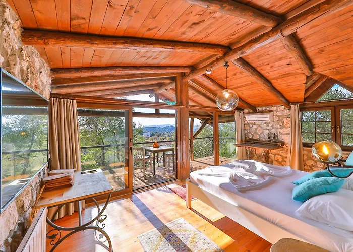 Kale Lodge - Adult Only + 15