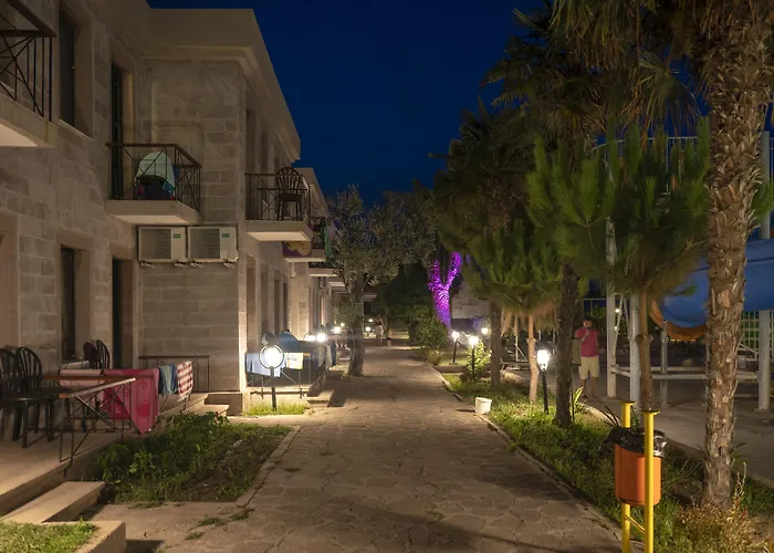 Assos Eden Gardens Hotel