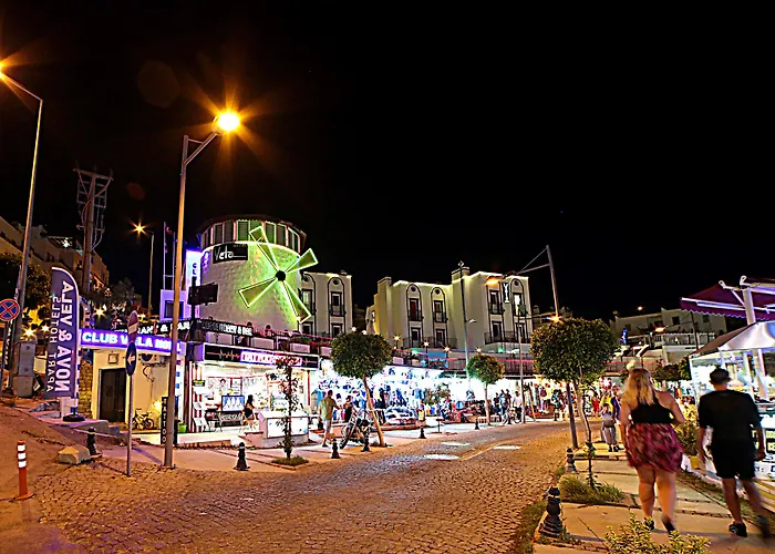 Sky Vela & Suites