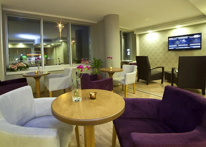 Walk In Hotel