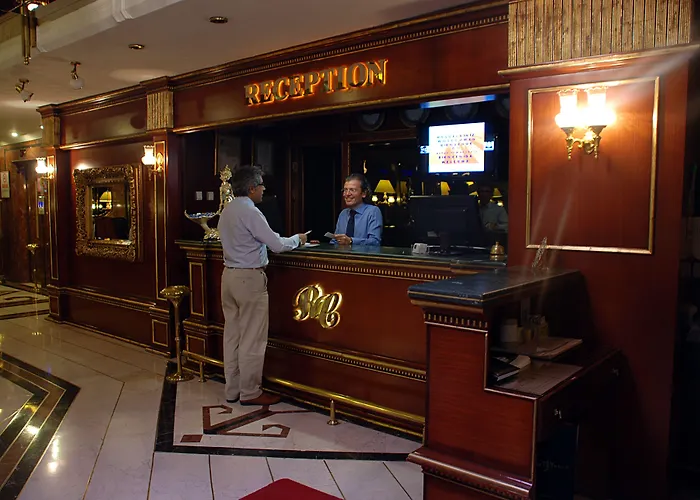 Royal Carine Hotel