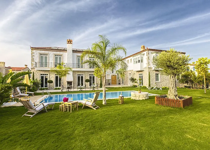 Casa Bella +12