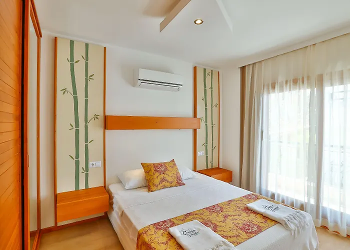 Kaş, merkezde, denize yakın, balkonlu, konforlu apart daireler, Türkiye