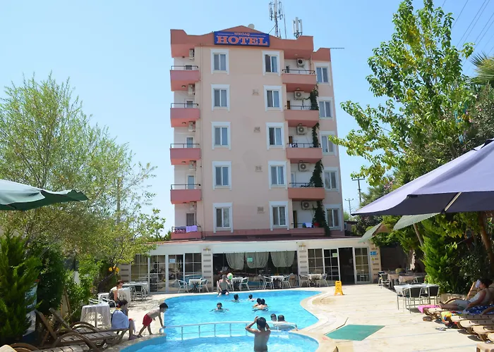 Megas Hotel