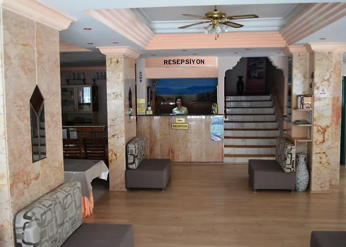 Megas Hotel