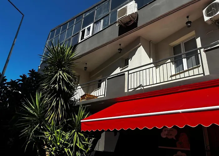 8 Rooms House Balçova, Türkiye