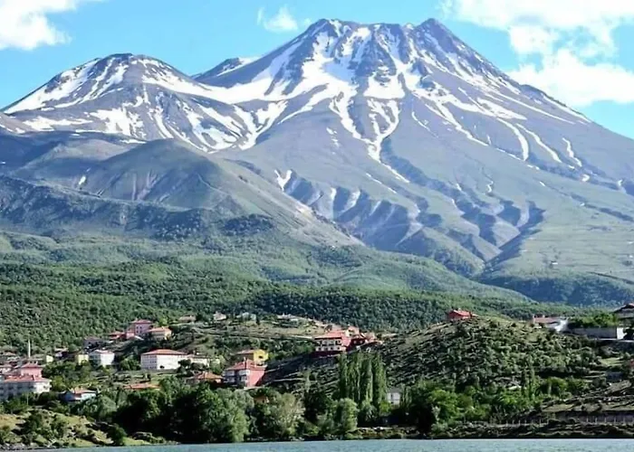 Ahsaray Hotel