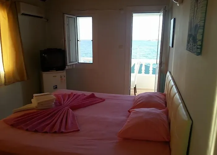 Yona Motel
