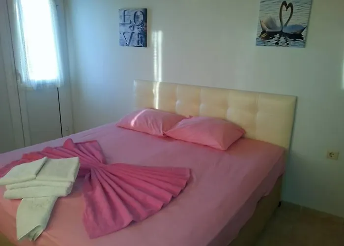 Yona Motel