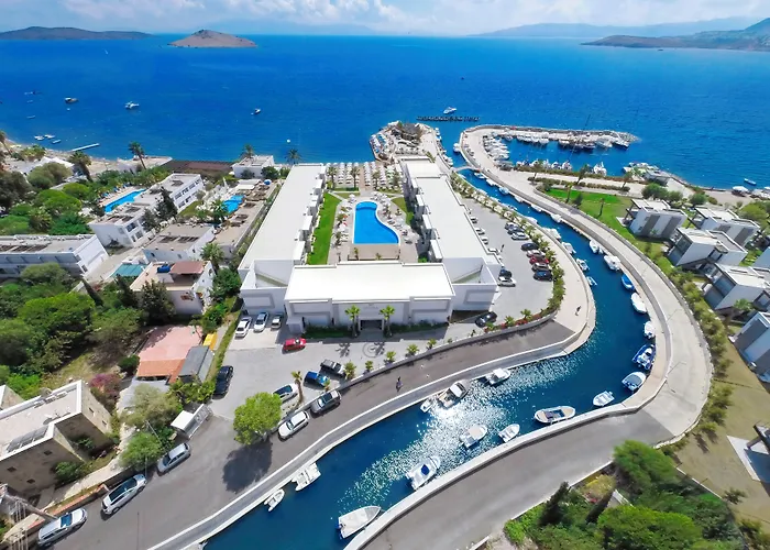 Lugga Boutique Hotel & Beach