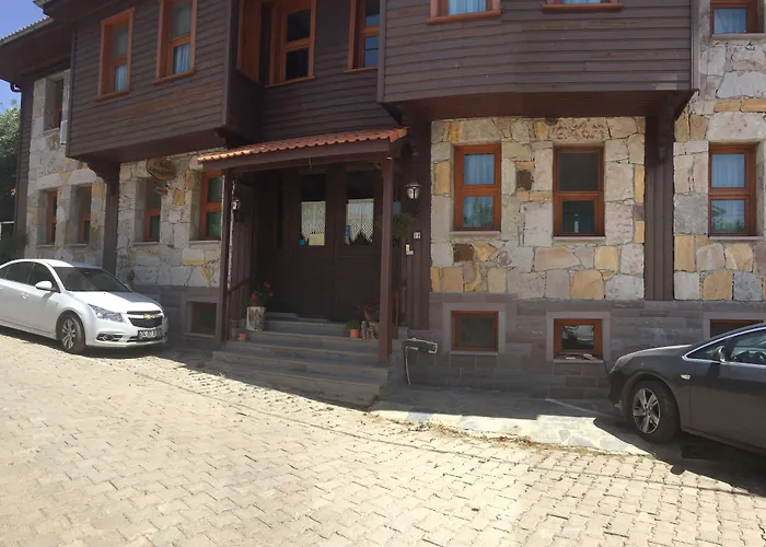 Konak Lapeistra Hotel