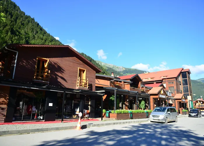 Inanlar Deluxe Hotel & Bungalow