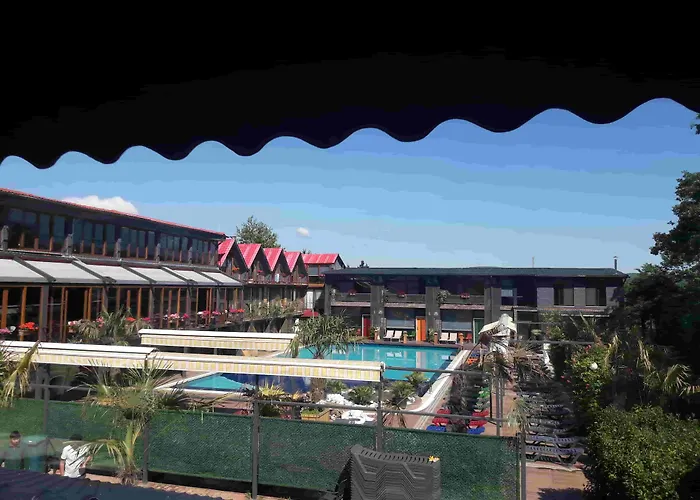 Green House Garden Park Hotel
