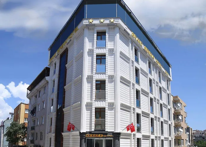 Grand Serenay