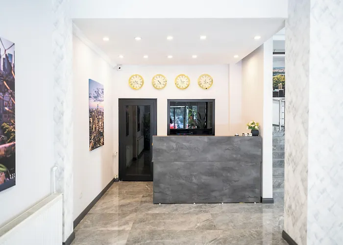 Anit Park Hotel