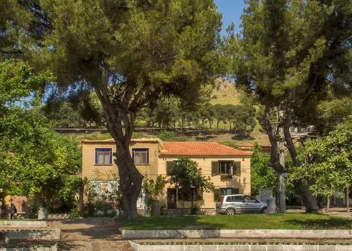 Elaia Hotel