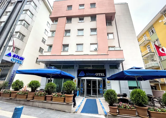 Siyav Otel