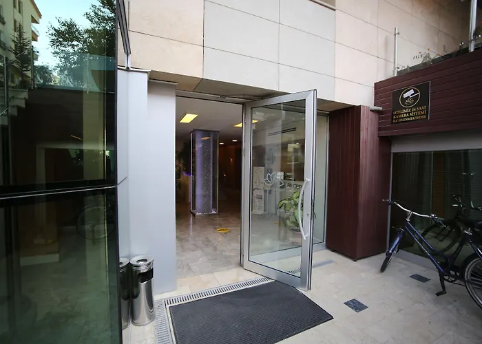 Grand Nora Hotel